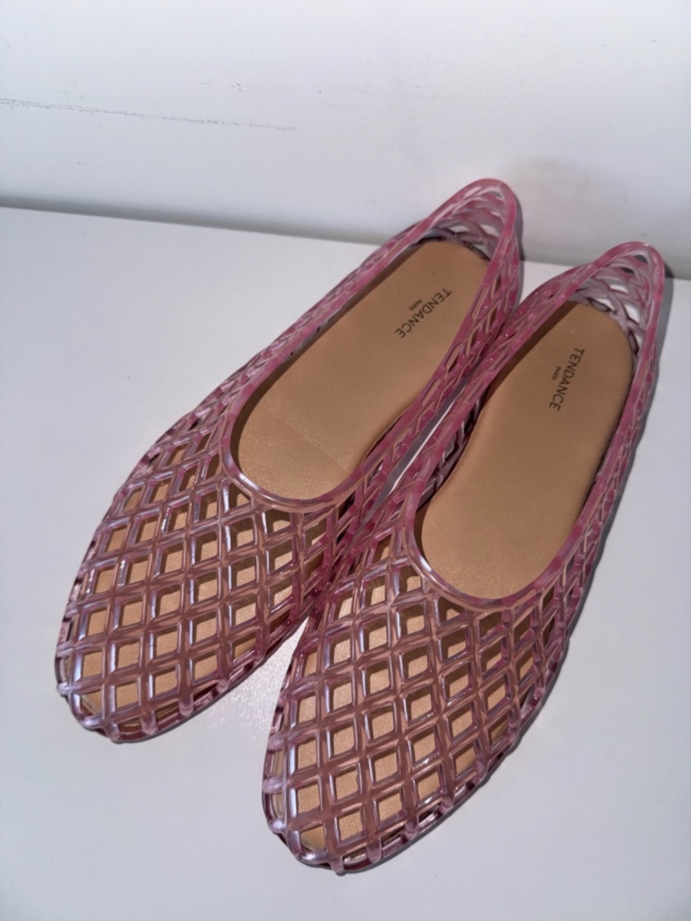 TENDANCE - Pink Jelly Lattice Slip-On Flats size 8